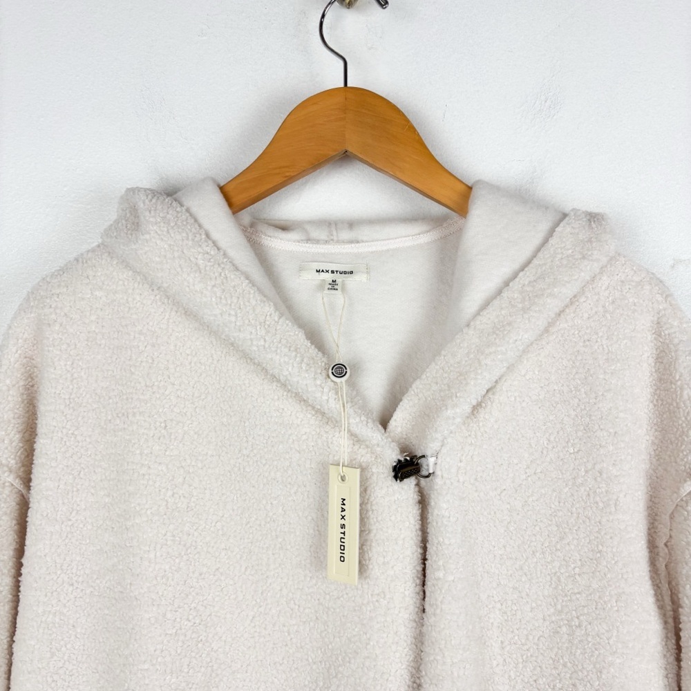 NWT Max Studio Cream Sherpa Clasp Front Jacket Sz M - Picture 3 of 10